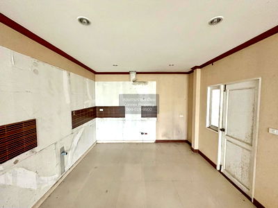 Houses for sale : FOR SALE House , Thana Thong Eligan Home , Bang Bon , Bang Bon , Bangkok , CX-81608 ✅ Live chat with us ADD LINE @connexproperty ✅