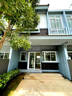 Townhouses for sale Samut Prakarn : For Sale Townhouse/Townhome  , Villaggio Srinakarin-Bangna , Bang Kaeo , Bang Phli , Samut Prakarn , CX-139693 ✅ Live chat with us ADD LINE @connexproperty ✅