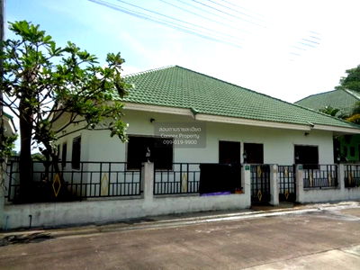 Houses for sale Nong Khae Industrial Estate  : For Sale House , SP4 Village , Nong Pla Lai , Bang Lamung , Chon Buri , CX-118993 ✅ Live chat with us ADD LINE @connexproperty ✅