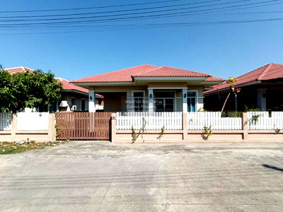 Houses for sale Saharattananakhon Industrial Estate : For Sale House , Pasiri Green Park 4 , wide frontage , Nong Pling , Nong Khae , Saraburi , CX-119238 ✅ Live chat with us ADD LINE @connexproperty ✅