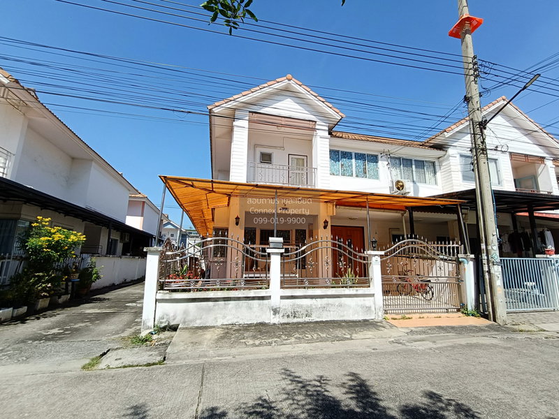Townhouses for sale : For Sale Townhouse/Townhome  , Phanason Villa Thepharak , corner unit , wide frontage , Bang Phli Yai , Bang Phli , Samut Prakarn , CX-138549 ✅ Live chat with us ADD LINE @connexproperty ✅