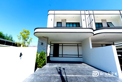 บ้านเดี่ยว นิคมปิ่นทอง : ขายบ้านแฝด 2 ชั้น ทำเลทอง บุญสัมพันธ์ 6 พัทยา