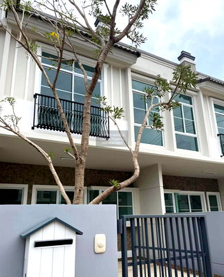Townhouses for rent Pracha Uthit Road : For Rent Townhouse/Townhome  , Villaggio Suksawat - Prachauthit , Nai Khlong Bang Pla Kot , Phra Samut Chedi , Samut Prakarn , CX-137066 ✅ Live chat with us ADD LINE @connexproperty ✅