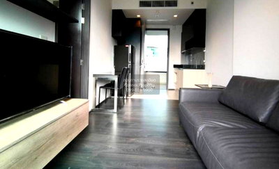 Condos for rent BTS Asok : FOR RENT condo , EDGE Sukhumvit 23 , BTS-Asok , Khlong Toei Nuea , Watthana , Bangkok , CX-09558 ✅ Live chat with us ADD LINE @connexproperty ✅