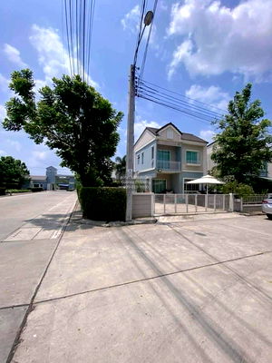 Houses for sale Ruamrudee International School Early Years Campus : For Sale House , The Village Hathairat - Wongwaen , Sam Wa Tawan Tok , Khlong Sam Wa , Bangkok , CX-120156 ✅ Live chat with us ADD LINE @connexproperty ✅