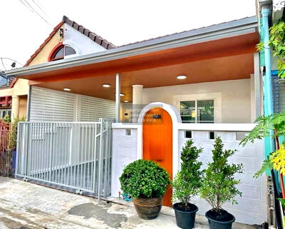 ทาวน์โฮม นนทบุรี : ขายทาวน์เฮ้าส์/ทาวน์โฮม  บ้านร่มเงาไม้ บางบัวทอง บางบัวทอง นนทบุรี CX-127694 ✅ ทักไลน์ @connexproperty ตอบทันที ทีมงานมืออาชีพ ✅