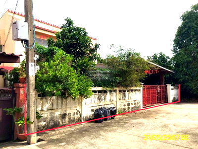 Houses for sale Boromratchachonnani Nursing College : For Sale House , Tinnakorn Nonthaburi 31 , Tha Sai , Mueang Nonthaburi , Nonthaburi , CX-110922 ✅ Live chat with us ADD LINE @connexproperty ✅