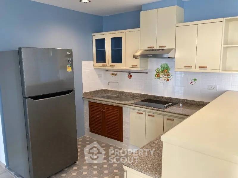 รูป คอนโด 2-ห้องนอน ที่ เดอะวอเตอร์ฟอร์ด ไดมอน ทาวเวอร์ สุขุมวิท ใกล้ BTS พร้อมพงษ์ (ID 2234821) - รูปที่ 6/10