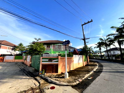 Houses for sale ม.ปทุมธานี : For Sale House , Manee Lake & Lagoon Rangsit - Pathumthanee , Bang Khu Wat , Mueang Pathum Thani , Pathum Thani , CX-117709 ✅ Live chat with us ADD LINE @connexproperty ✅