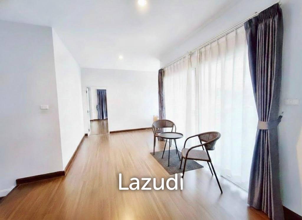 รูป บ้านเดี่ยวโมเดิร์น 150 ตร.ม. ที่ศรีราชา ที่ดิน 315 ตร.ม. 2 ชั้น - รูปที่ 4/8