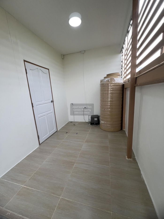 รูป ขายทาวน์เฮ้าส์/ทาวน์โฮม  สุขสำราญ ลีฟวิ่ง ประชาอุทิศ 90 ห้องมุม รีโนเวทใหม่ บ้านคลองสวน พระสมุทรเจดีย์ สมุทรปราการ CX-121582 ✅ ทักไลน์ @connexproperty ตอบทันที ทีมงานมืออาชีพ ✅ - รูปที่ 10/12