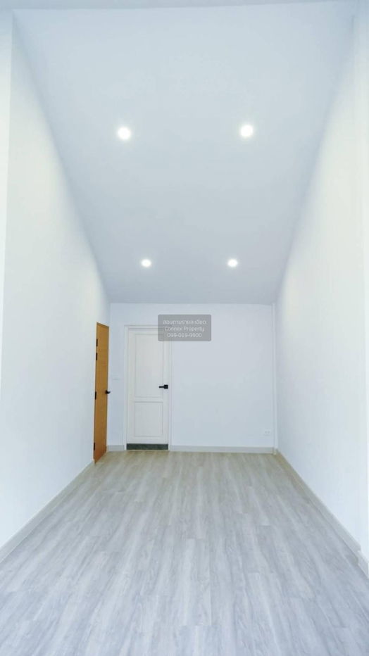 รูป ขายทาวน์เฮ้าส์/ทาวน์โฮม  ชมเดือน 3 ห้องมุม รีโนเวทใหม่ ประเวศ เขต ประเวศ กรุงเทพ CX-120098 ✅ ทักไลน์ @connexproperty ตอบทันที ทีมงานมืออาชีพ ✅ - รูปที่ 9/12