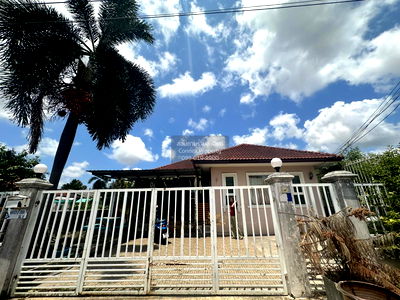 Houses for sale Lak Mueang Shrine, Pathum Thani : For Sale House , Romsuk Village 7 , corner unit , Ban Chang , Ban Chang , Rayong , CX-97067 ✅ Live chat with us ADD LINE @connexproperty ✅