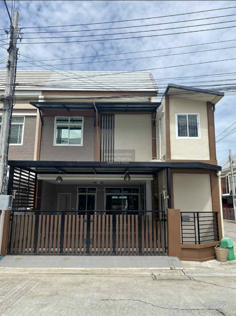 Townhouses for sale : For Sale Townhouse/Townhome  , Winning Residence Thoet Thai - Kalapapruek , corner unit , MRT-Phasi Charoen , Bang Wa , Phasi Charoen , Bangkok , CX-141662 ✅ Live chat with us ADD LINE @connexproperty ✅