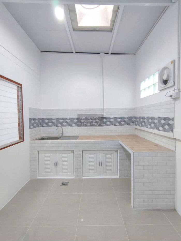 รูป ขายทาวน์เฮ้าส์/ทาวน์โฮม  อ้อมน้อยนคร รีโนเวทใหม่ อ้อมน้อย กระทุ่มแบน สมุทรสาคร CX-118518 ✅ ทักไลน์ @connexproperty ตอบทันที ทีมงานมืออาชีพ ✅ - รูปที่ 12/12