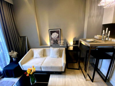 Condos for rent : 🔥🔥🔥 For Rent Condo , M Thonglor , corner unit , BTS-Ekkamai , Khlong Tan Nuea , Watthana , Bangkok , CX-122888 ✅ Live chat with us ADD LINE @connexproperty ✅ 🔥🔥🔥