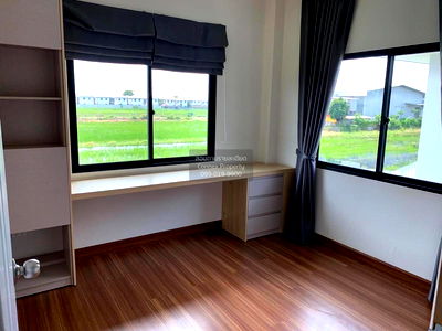 Houses for rent Pathumthani : For Rent House , Baan CPN Ville 2 Wongwaen - Lamlukka Klong 7 , Bueng Kham Phoi , Lam Luk Ka , Pathum Thani , CX-105537 ✅ Live chat with us ADD LINE @connexproperty ✅