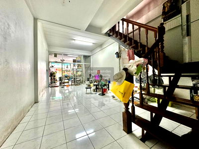 ทาวน์โฮม เขตบางเขน : ขายทาวน์เฮ้าส์/ทาวน์โฮม  ปรางทอง 1 ท่าแร้ง เขต บางเขน กรุงเทพ CX-106171 ✅ ทักไลน์ @connexproperty ตอบทันที ทีมงานมืออาชีพ ✅