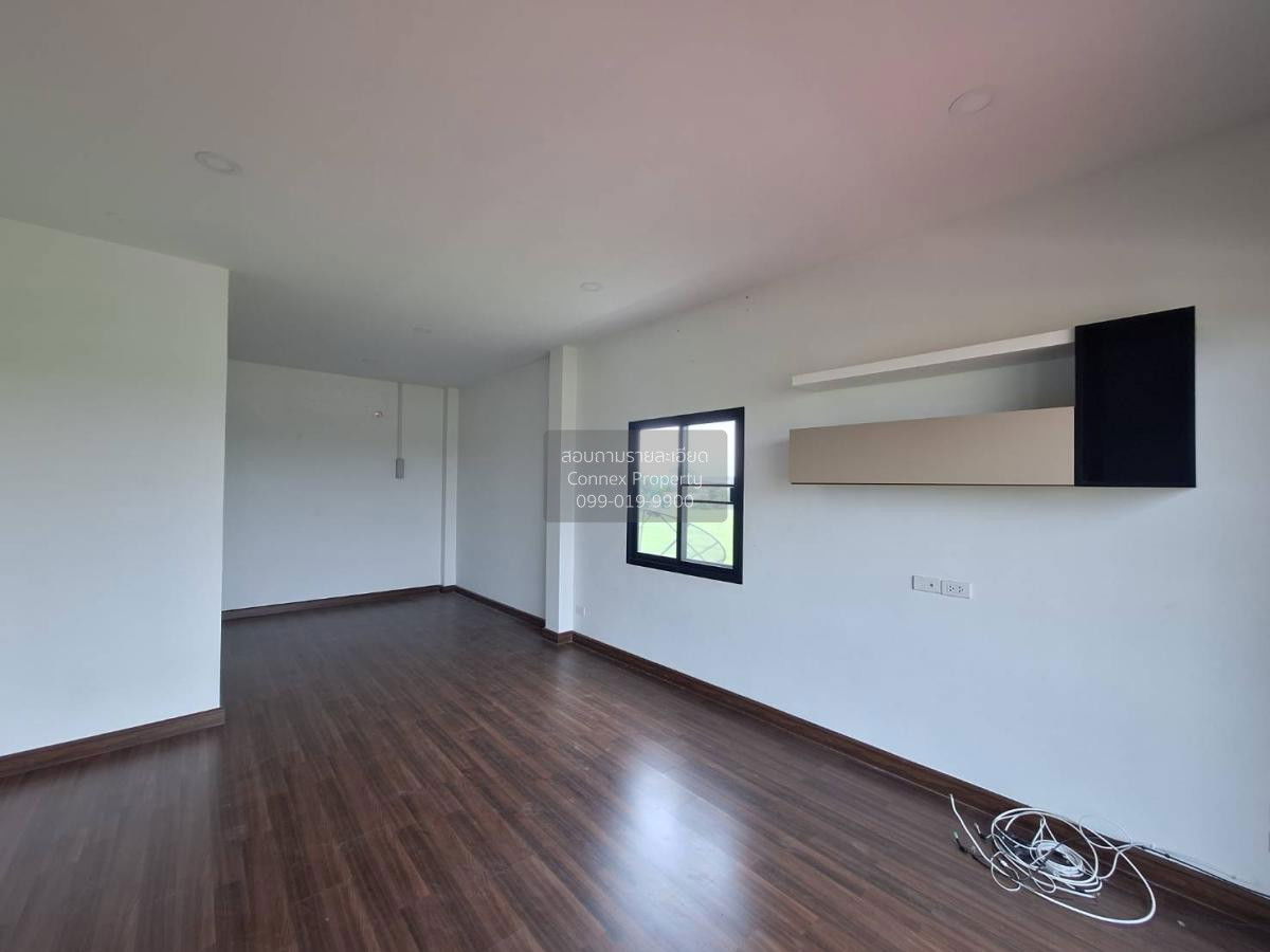 รูป ขายบ้าน  ดิ ไอริช ปิ่นเกล้า-สาย 5 ห้องมุม บางกระทึก สามพราน นครปฐม CX-94937 ✅ ทักไลน์ @connexproperty ตอบทันที ทีมงานมืออาชีพ ✅ - รูปที่ 5/12