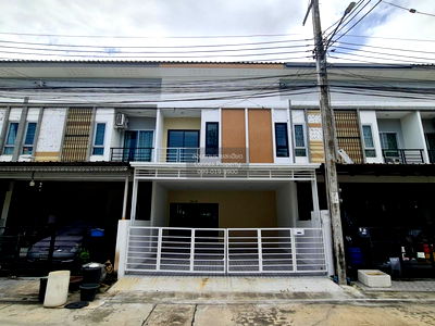 Townhouses for sale วิทยาลัยบริหารธุรกิจและการท่องเที่ยวกรุงเทพ : For Sale Townhouse/Townhome  , Medio Nimitmai , newly renovated , Sai Kong Din , Khlong Sam Wa , Bangkok , CX-135739 ✅ Live chat with us ADD LINE @connexproperty ✅
