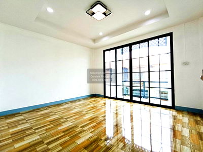 ทาวน์โฮม ถนนสุวินทวงศ์ : ขายทาวน์เฮ้าส์/ทาวน์โฮม  ณ ราธร รามคำแหง-สุวินทวงศ์ ลำผักชี เขต หนองจอก กรุงเทพ CX-100578 ✅ ทักไลน์ @connexproperty ตอบทันที ทีมงานมืออาชีพ ✅