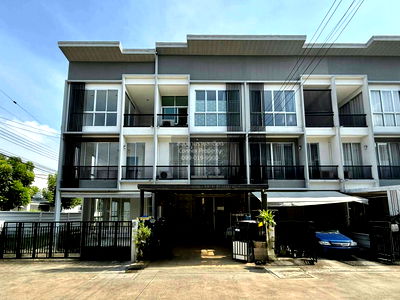 ทาวน์โฮม เขตคลองสามวา : ขายทาวน์เฮ้าส์/ทาวน์โฮม  สัมมากร อเวนิว รามอินทรา-วงแหวน ท่าแร้ง เขต บางเขน กรุงเทพ CX-120012 ✅ ทักไลน์ @connexproperty ตอบทันที ทีมงานมืออาชีพ ✅