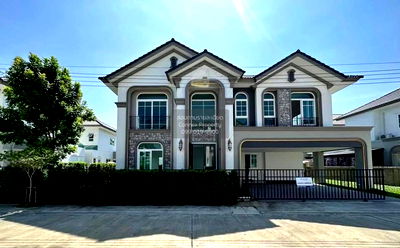 Houses for rent Samut Prakarn : For Rent House , Grandio Bangna KM.5 , MRT-Sri Bearing , Bang Kaeo , Bang Phli , Samut Prakarn , CX-135024 ✅ Live chat with us ADD LINE @connexproperty ✅