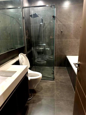 Condos for rent : 🔥🔥🔥 For Rent Condo , The Esse at Singha Complex , MRT-Phetchaburi , Bang Kapi , Huai Khwang , Bangkok , CX-100446 ✅ Live chat with us ADD LINE @connexproperty ✅ 🔥🔥🔥