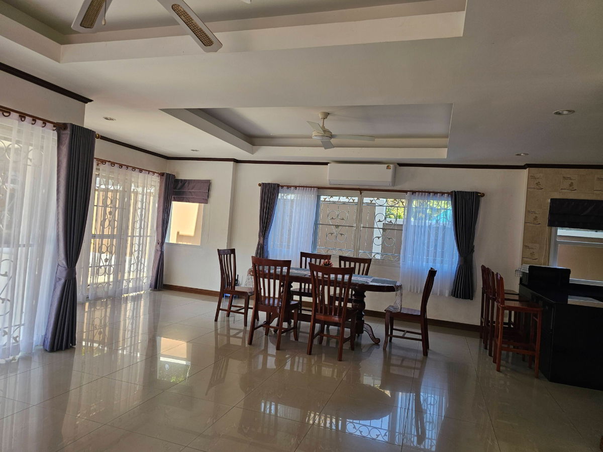 รูป ให้เช่าพูลวิลล่าส่วนตัว ฉลอง วิวหุบเขา 3 ห้องนอน พื้นที่ใช้สอย 260 ตร.ม. 🏊‍♂️🌴✨ - รูปที่ 14/28