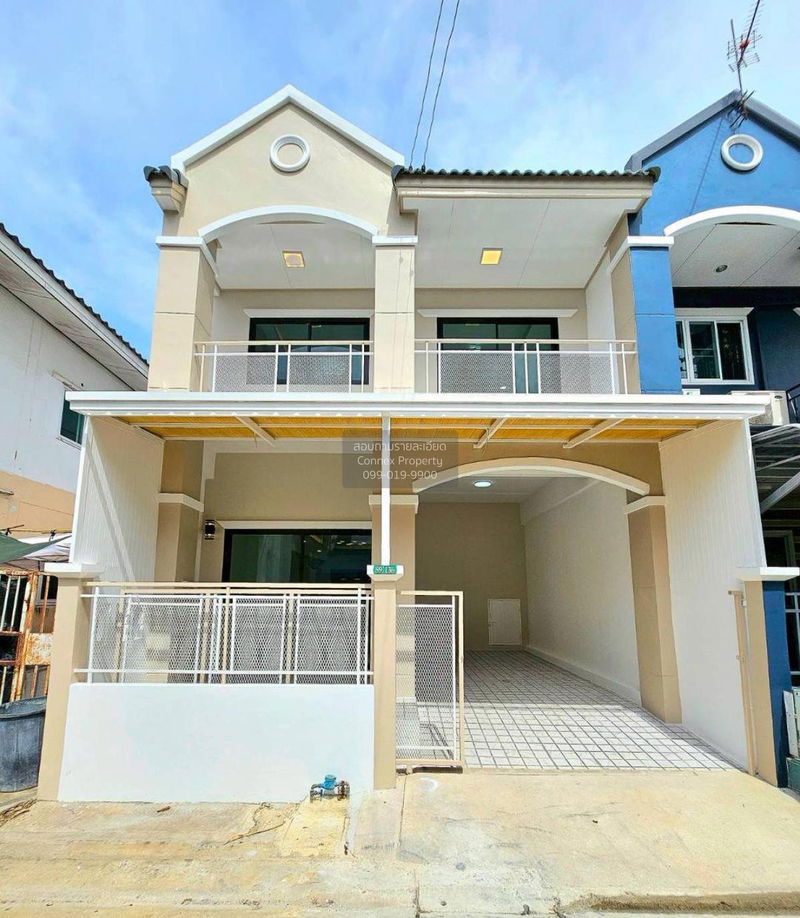 ขายทาวน์โฮม : ขายทาวน์เฮ้าส์/ทาวน์โฮม  ธนจิตต์ บางกรวย ศาลากลาง บางกรวย นนทบุรี CX-126299 ✅ ทักไลน์ @connexproperty ตอบทันที ทีมงานมืออาชีพ ✅