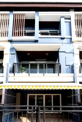 เช่าทาวน์โฮม กรุงเทพมหานคร : เช่าทาวน์เฮ้าส์/ทาวน์โฮม  บ้านกลางเมือง เออร์บาเนี่ยน พระราม 9 - ลาดพร้าว รีโนเวทใหม่ MRT-ลาดพร้าว 71 (สายสีเหลือง) วังทองหลาง เขต วังทองหลาง กรุงเทพ CX-144338 ✅ ทักไลน์ @connexproperty ตอบทันที ทีมงานมืออาชีพ ✅