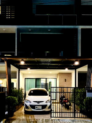 ขายทาวน์โฮม : ขายทาวน์เฮ้าส์/ทาวน์โฮม  ศุภาลัย เอสเซ้นส์ ลาดพร้าว MRT-ลาดพร้าว 101 (สายสีเหลือง) คลองจั่น เขต บางกะปิ กรุงเทพ CX-83699 ✅ ทักไลน์ @connexproperty ตอบทันที ทีมงานมืออาชีพ ✅