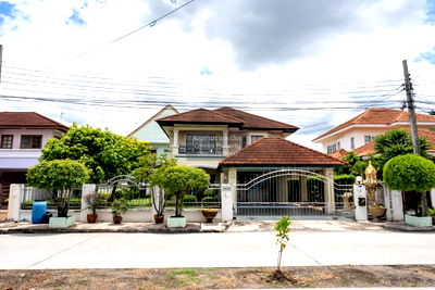 Houses for sale Saiaksorn School : For Sale House , Arena Park Chuan Chuen City , wide frontage , Tha Raeng , Bang Khen , Bangkok , CX-130581 ✅ Live chat with us ADD LINE @connexproperty ✅