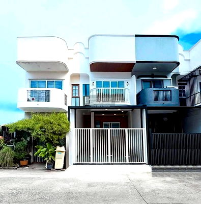 Townhouses for sale MRT Lat Phrao 71  : For Sale Townhouse/Townhome  , Baan 84 Mansion , MRT-Ladprao 71 , Wang Thong Lang , Wang Thong Lang , Bangkok , CX-123892 ✅ Live chat with us ADD LINE @connexproperty ✅