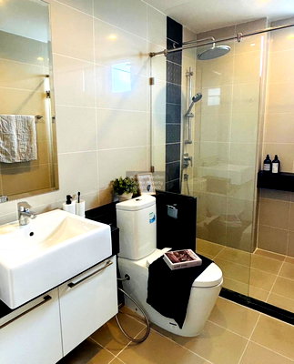 Condos for rent : For Rent Condo , Supalai Lite Sathorn-Charoenrat , BTS-Surasak , Bang Khlo , Bang Kho Laem , Bangkok , CX-86725 ✅ Live chat with us ADD LINE @connexproperty ✅