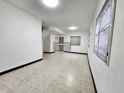 Townhouses for sale Phra Samut Jadee Samut Prakarn : For Sale Townhouse/Townhome  , Pruksa 34 Panalee , corner unit , newly renovated , Na Kluea , Phra Samut Chedi , Samut Prakarn , CX-99706 ✅ Live chat with us ADD LINE @connexproperty ✅
