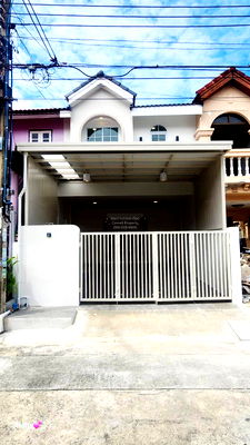 Townhouses for sale MRT Lat Phrao 83  : For Sale Townhouse/Townhome  , Baan Pim Thong , newly renovated , Khlong Chao Khun Sing , Wang Thong Lang , Bangkok , CX-132377 ✅ Live chat with us ADD LINE @connexproperty ✅