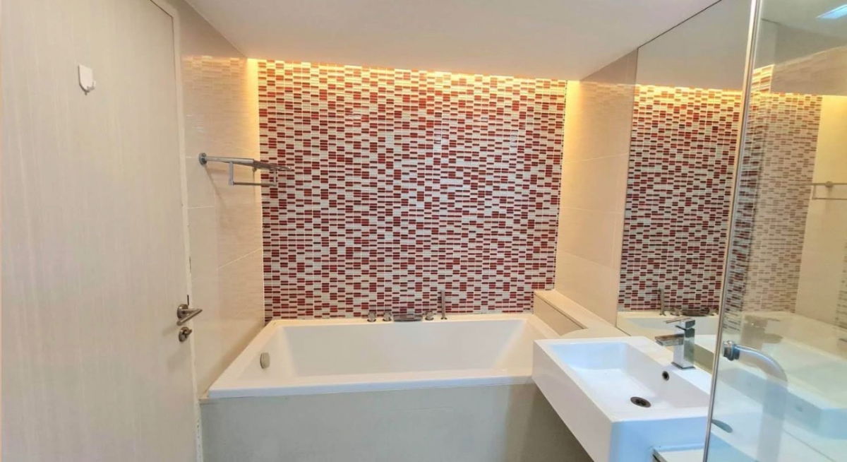 รูป Le nice ekkamai☎️ big 1 bed 50 sqm ‼️only 26k/month ‼️NOW AVAILABLE 🔆✅ - รูปที่ 10/10