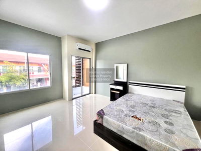 Townhouses for sale Samut Prakarn : For Sale Townhouse/Townhome  , Baan Sawadee Grand Ville , newly renovated , Phraek Sa , Mueang Samut Prakan , Samut Prakarn , CX-112877 ✅ Live chat with us ADD LINE @connexproperty ✅