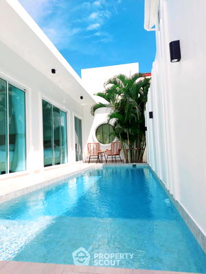 Houses for rent Hua Hin Prachaubkirikhan : 3-BR Villa close to Hua Hin City (ID 1359622)