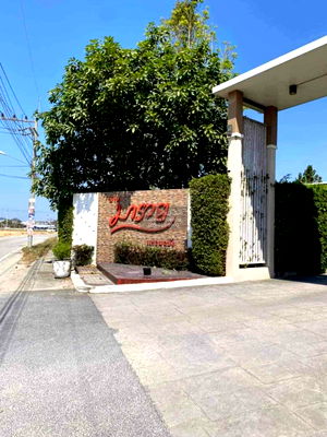 Houses for sale Wat Manorom School : For Sale House , Marui Lamchabung , Bang Lamung , Bang Lamung , Chon Buri , CX-105280 ✅ Live chat with us ADD LINE @connexproperty ✅