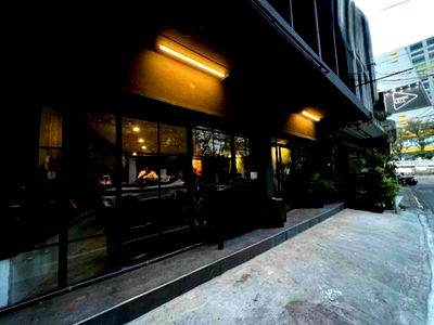 เช่าอาคารพาณิชย์ MRT ลาดพร้าว : ‼️ 𝐅𝐎𝐑 𝐑𝐄𝐍𝐓 💫 อาคารพาณิชย์ 2 คูหา 3 ชั้น ติด MRT พหลโยธิน 1 ก้าว  🌟 ค่าเช่า 120,000 บาท/เดือน 🔒 รหัสทรัพย์ #SB0226109 ☎️ แอดไลน์ @36condo