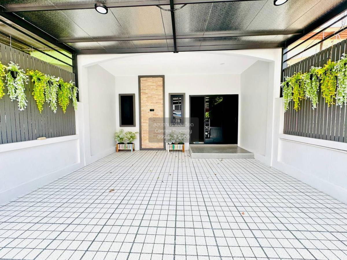 รูป ขายทาวน์เฮ้าส์/ทาวน์โฮม  บ้านพารวย บางบัวทอง รีโนเวทใหม่ ละหาร บางบัวทอง นนทบุรี CX-125764 ✅ ทักไลน์ @connexproperty ตอบทันที ทีมงานมืออาชีพ ✅ - รูปที่ 4/10