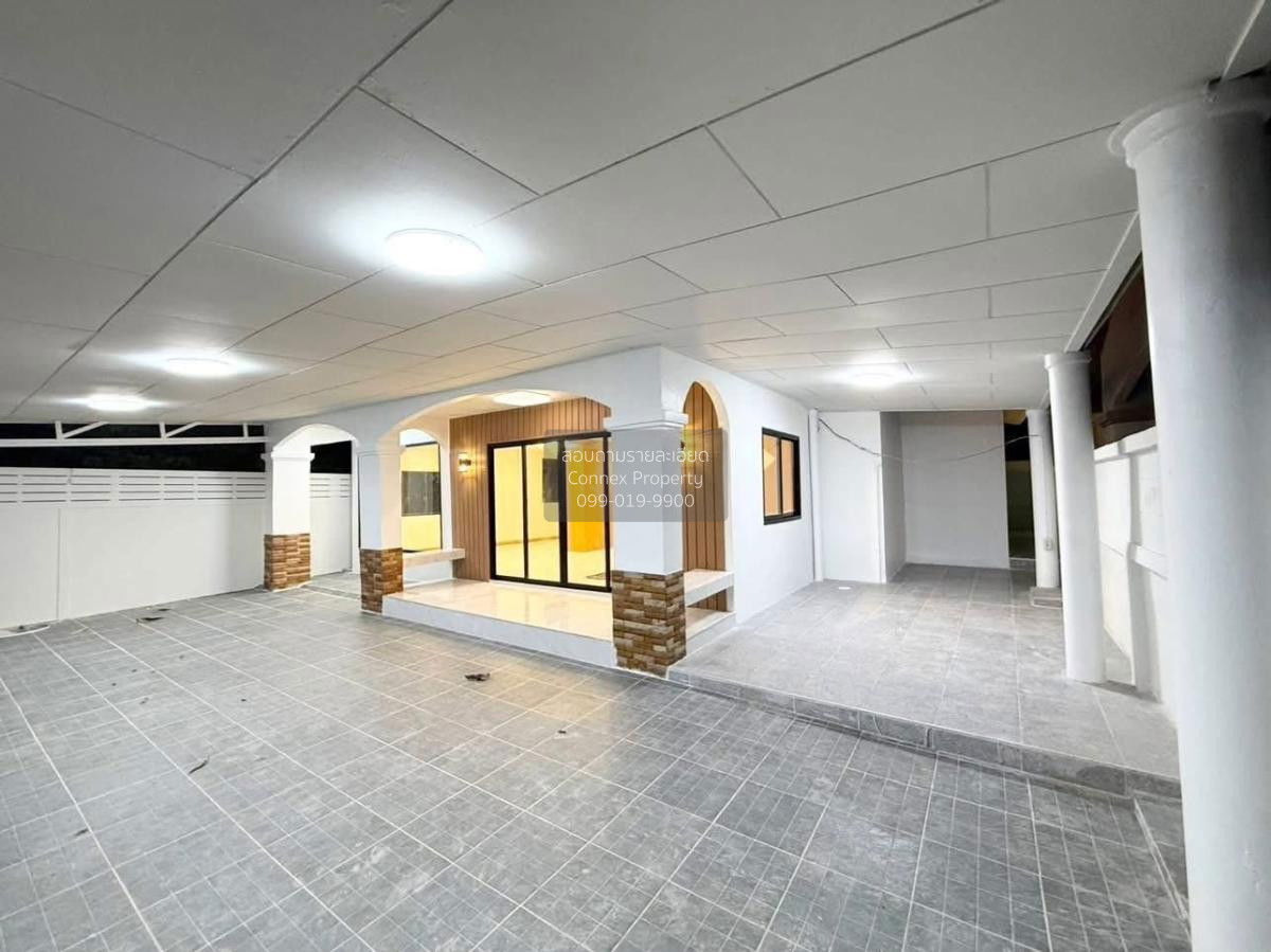 รูป ขายบ้าน  เพชรมณฑลกรีน บางบอน 5 หน้ากว้าง รีโนเวทใหม่ หนองแขม เขต หนองแขม กรุงเทพ CX-133046 ✅ ทักไลน์ @connexproperty ตอบทันที ทีมงานมืออาชีพ ✅ - รูปที่ 3/11