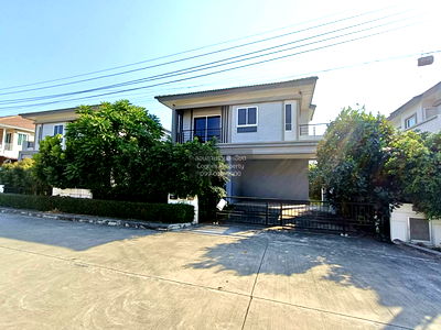 Houses for sale Lotus's Latkrabang : For Sale House , The Plant Onnut - Motorway , Sisa Chorakhe Noi , Bang Sao Thong , Samut Prakarn , CX-124257 ✅ Live chat with us ADD LINE @connexproperty ✅