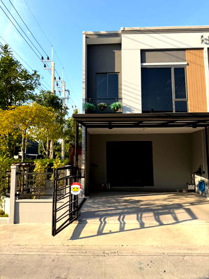 เช่าทาวน์โฮม นิคมบางปู(เหนือ) : 🏡✨ ปล่อยเช่า Townhome หลังมุม Pleno สุขุมวิท–บางนา 2 (หลัง Mega บางนา) 2 ห้องนอน 2 ห้องน้ำ #เลี้ยงสัตว์ได้ ใกล้ Mega บางนา