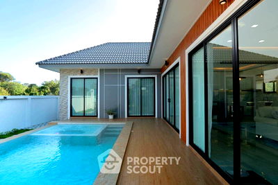 บ้านเดี่ยว ชลบุรี : วิลล่า 3-ห้องนอน ใน บางเสร่ (ID 2648855)