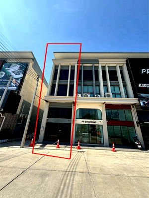 อาคารพาณิชย์ ธัญบุรี ปทุมธานี : ***เจ้าของขายเอง*** ขาย “อาคารพาณิชย์ 3 ชั้นครึ่ง” ห้องมุม!!! ใกล้ฟิวเจอร์พาร์ค ตึกใหม่มาก ไม่เคยบิวท์อิน ไม่เคยอยู่อาศัย เหมือนซื้อตึกใหม่