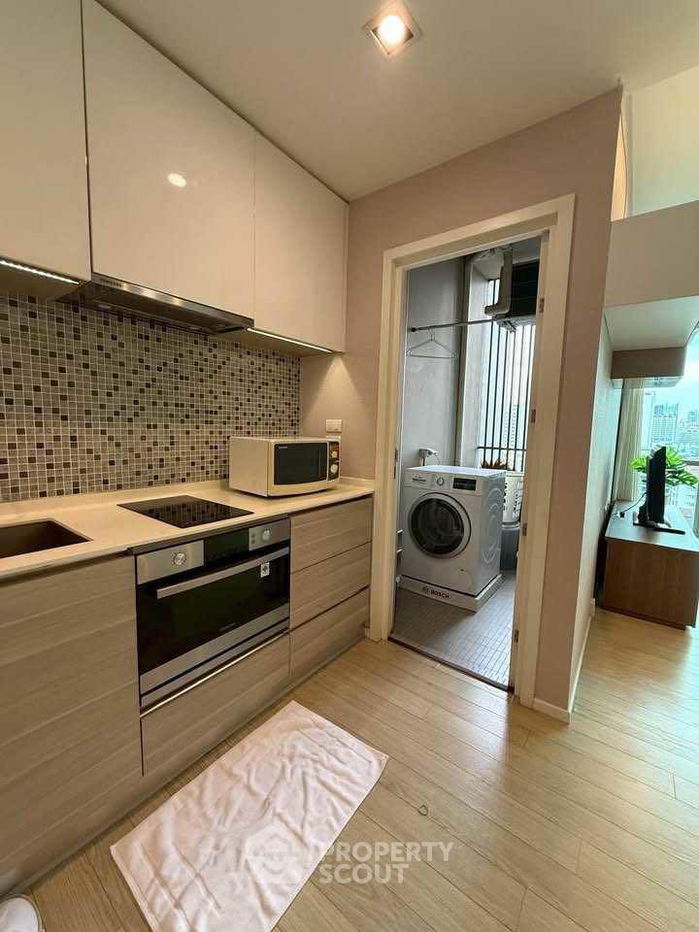 รูป คอนโด 1-ห้องนอน ที่ เดอะ รูม สุขุมวิท 21 ใกล้ MRT สุขุมวิท (ID 2645860) - รูปที่ 6/14