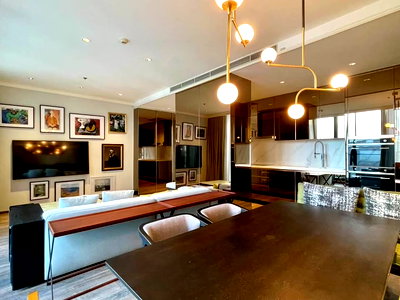 Condos for rent : For rent noble ploenchit penthouse 3 bedroom with private elevator fully furnished 